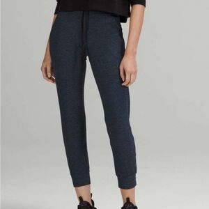 NWOT Lululemon Ready to Rulu 7/8 Jogger